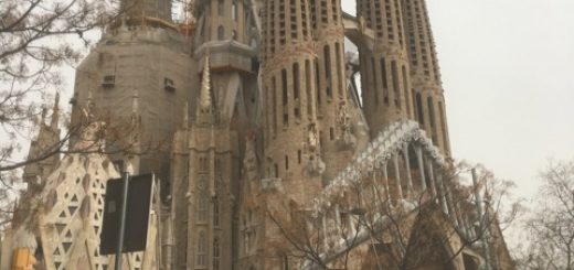 The Sagrada Familia with the new arch